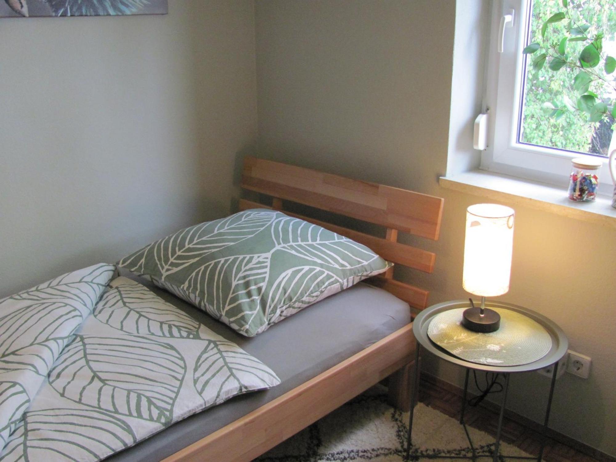 #3 Gemuetliches Ruhiges Zimmer Gartenblick, Gemeinschaftsbad W-Lan Airport Nah Gelegen Mit Late Night Check In Haus Nr 9,5 Trunkelsberg Kültér fotó